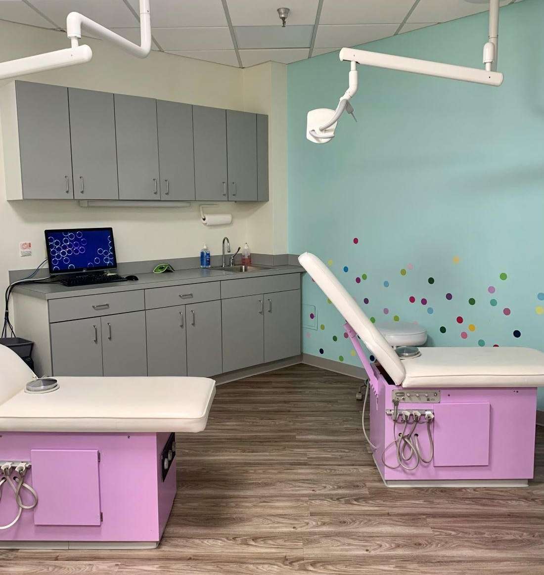 dental exam room at krewe of smiles in metairie